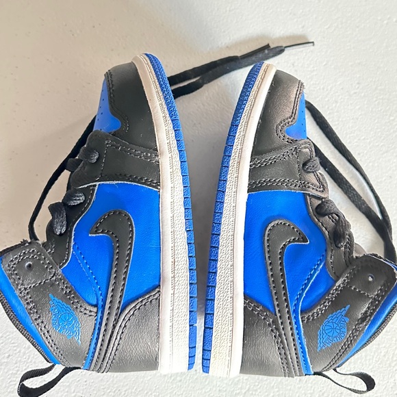 Jordan 1 Mid ‘Royal Blue’ toddler size 7C - Picture 6 of 15